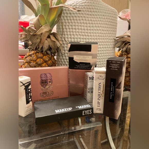 Hello everybody I have a great deal going on right now 250$ you get eight pieces - Picture 3 of 4